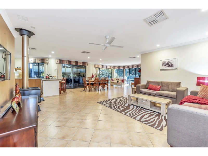 22 Portrush Parade, Meadow Springs WA 6210