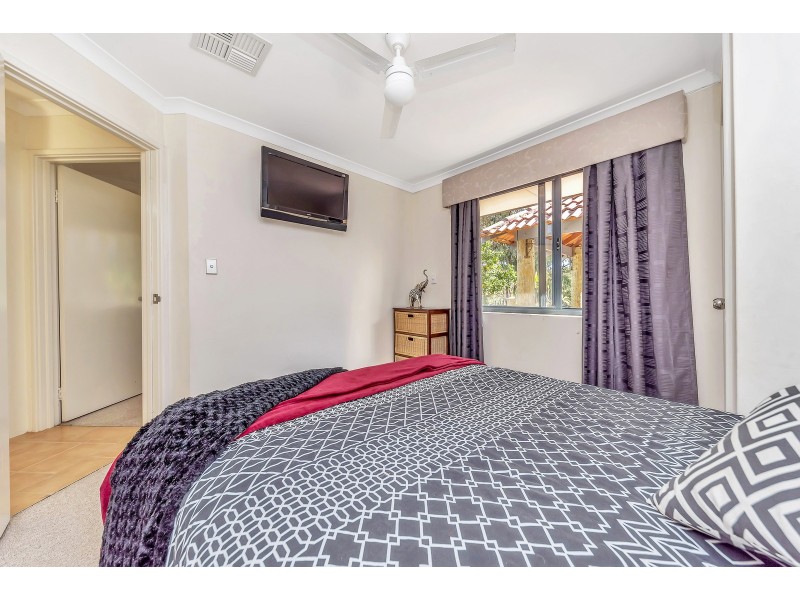 22 Portrush Parade, Meadow Springs WA 6210