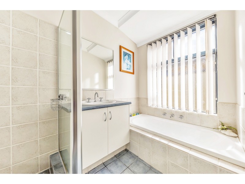 22 Portrush Parade, Meadow Springs WA 6210