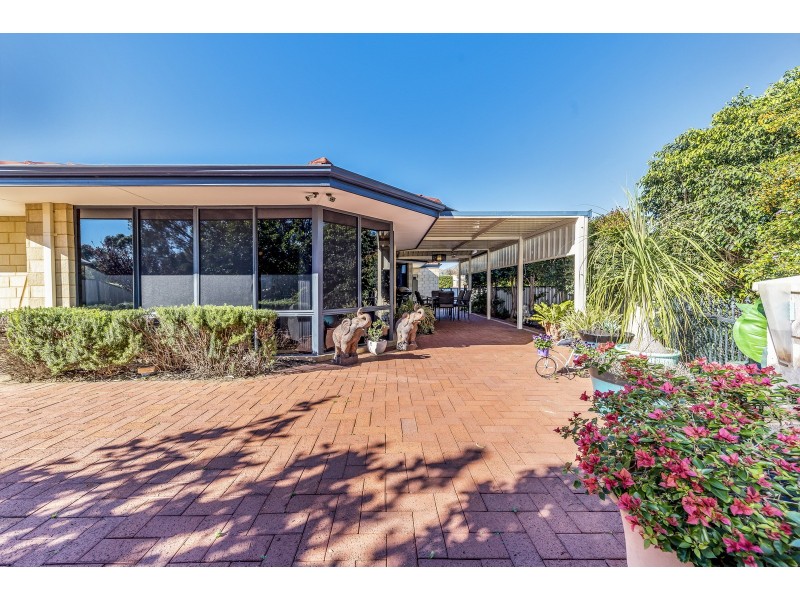 22 Portrush Parade, Meadow Springs WA 6210