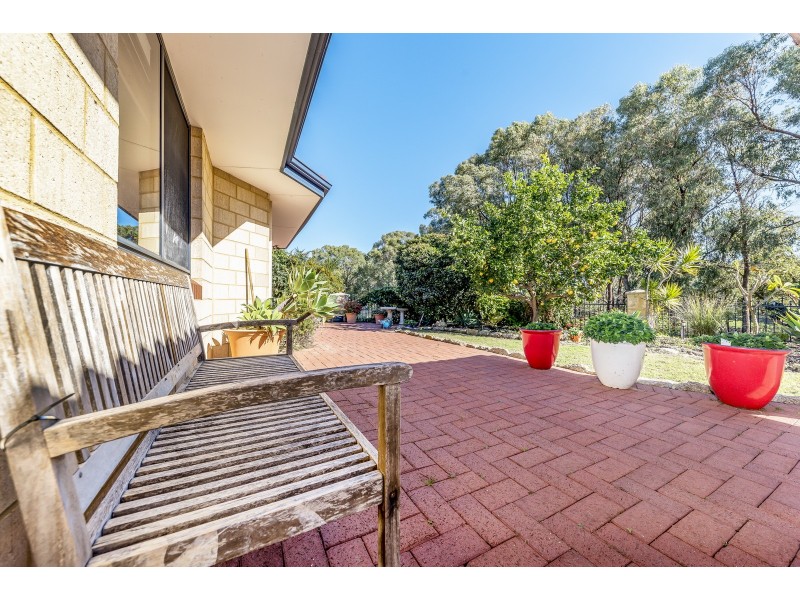 22 Portrush Parade, Meadow Springs WA 6210