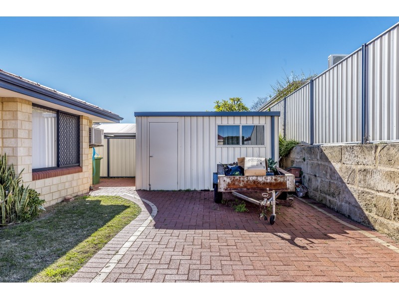 22 Portrush Parade, Meadow Springs WA 6210