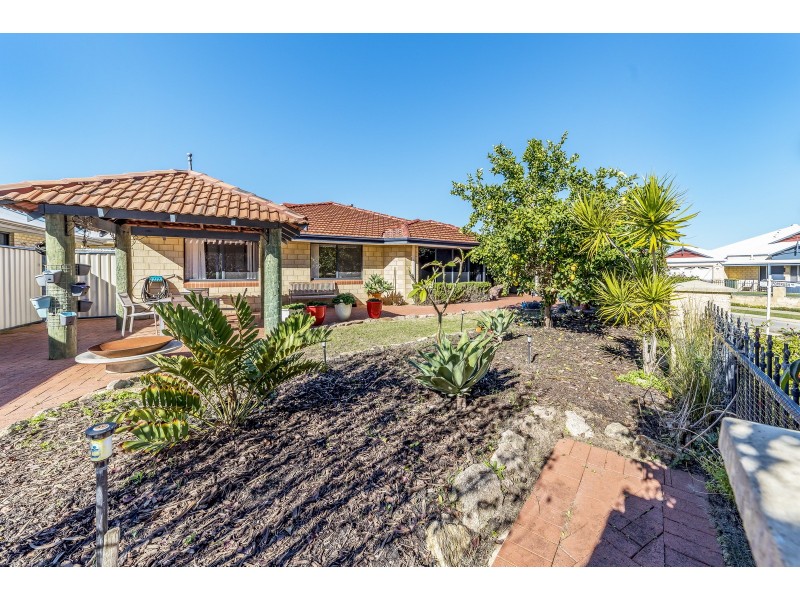 22 Portrush Parade, Meadow Springs WA 6210