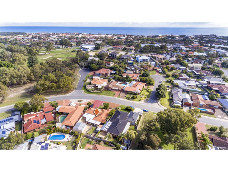 16 Arundel Drive, Halls Head WA 6210