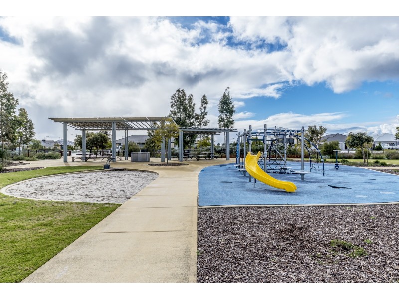 57 Whitmore Loop, Harrisdale WA 6112