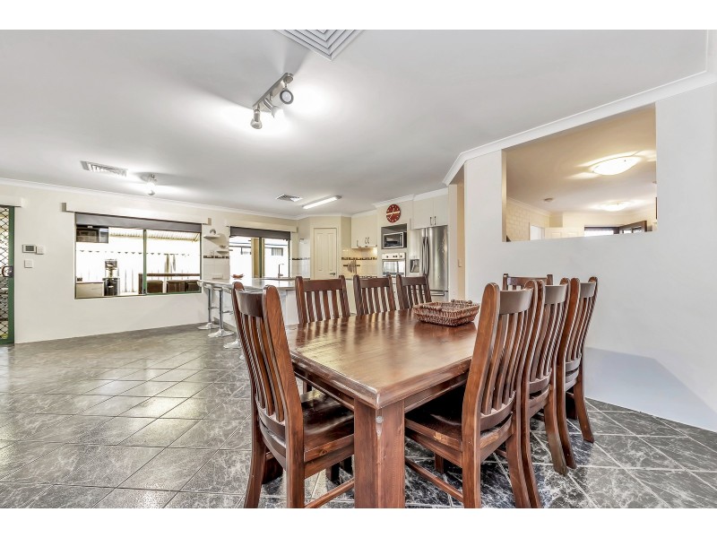 104 Murdoch Drive, Greenfields WA 6210