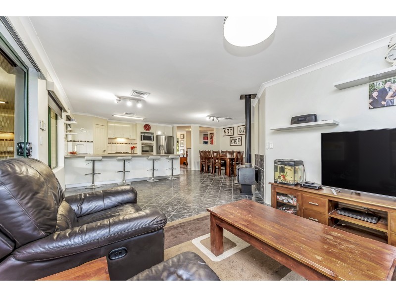 104 Murdoch Drive, Greenfields WA 6210