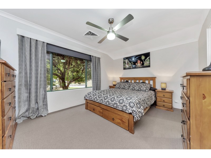 104 Murdoch Drive, Greenfields WA 6210