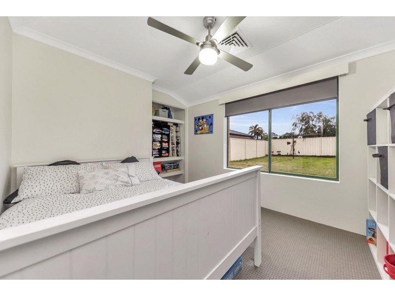 104 Murdoch Drive, Greenfields WA 6210