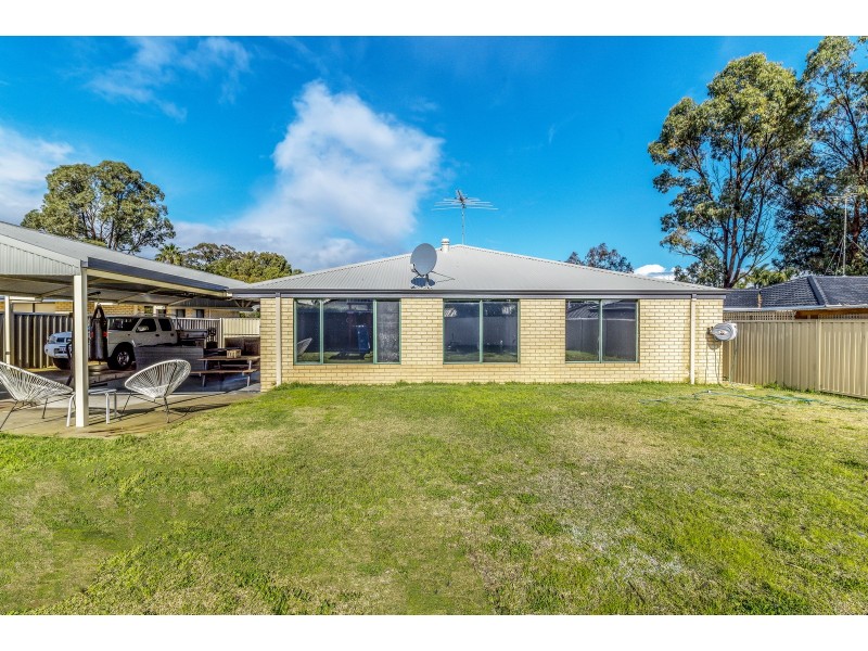 104 Murdoch Drive, Greenfields WA 6210