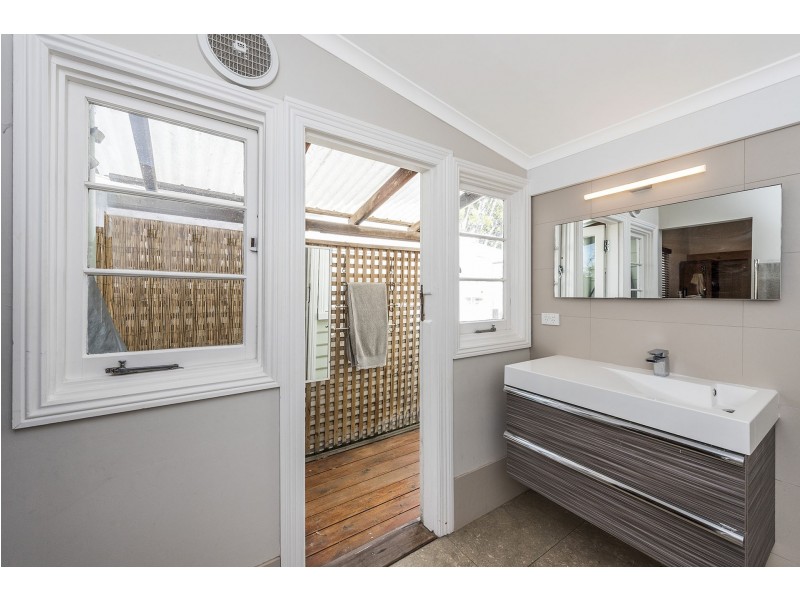 31 Sewell Street, East Fremantle WA 6158