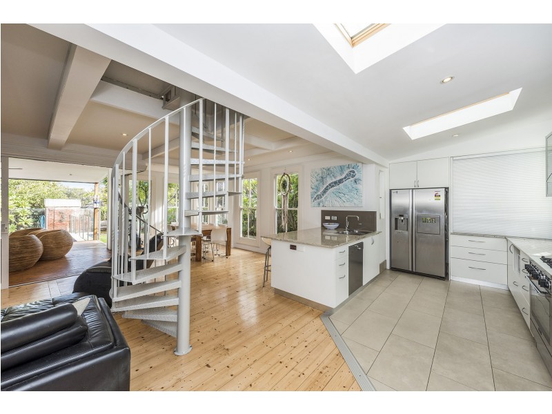 31 Sewell Street, East Fremantle WA 6158