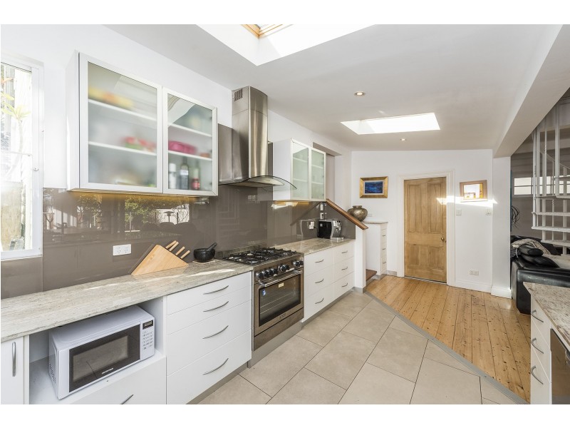 31 Sewell Street, East Fremantle WA 6158