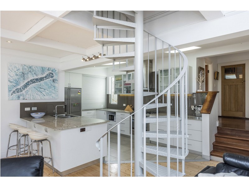 31 Sewell Street, East Fremantle WA 6158