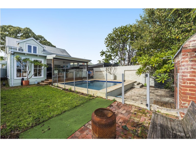 31 Sewell Street, East Fremantle WA 6158