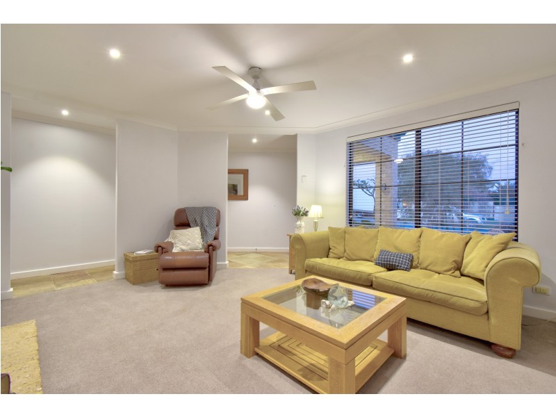 111 Balladong Loop, Carramar WA 6031