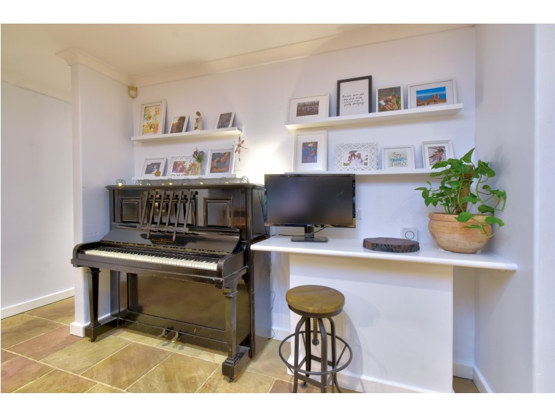 111 Balladong Loop, Carramar WA 6031