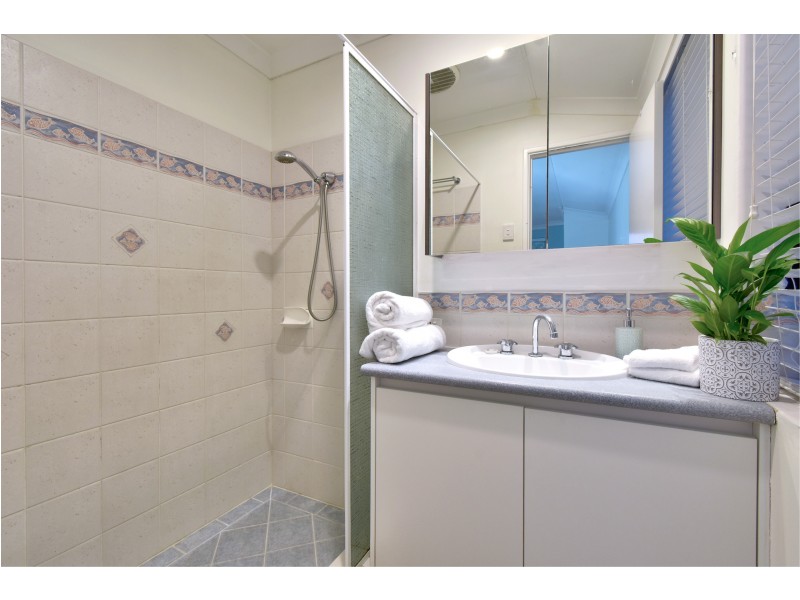 111 Balladong Loop, Carramar WA 6031