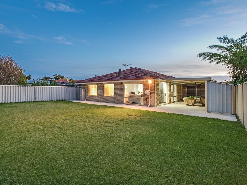 61 Mornington Boulevard, Waikiki WA 6169