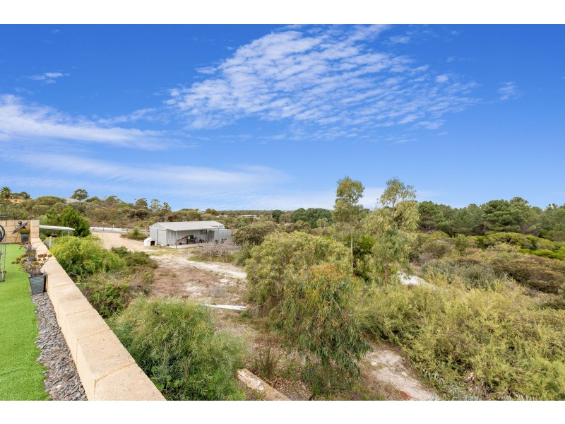 20 Pine Crest Way, Gnangara WA 6077
