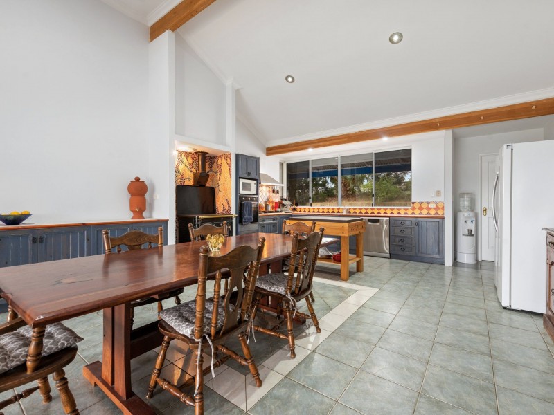 20 Pine Crest Way, Gnangara WA 6077