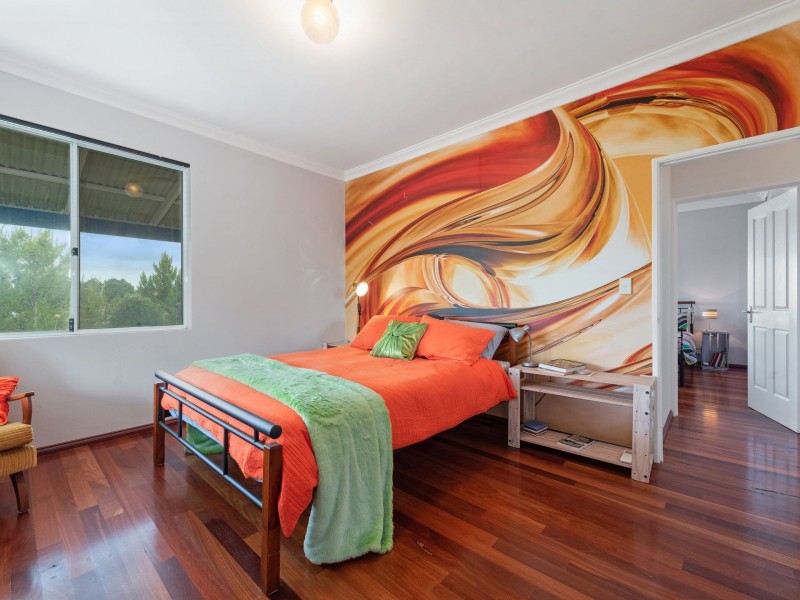 20 Pine Crest Way, Gnangara WA 6077
