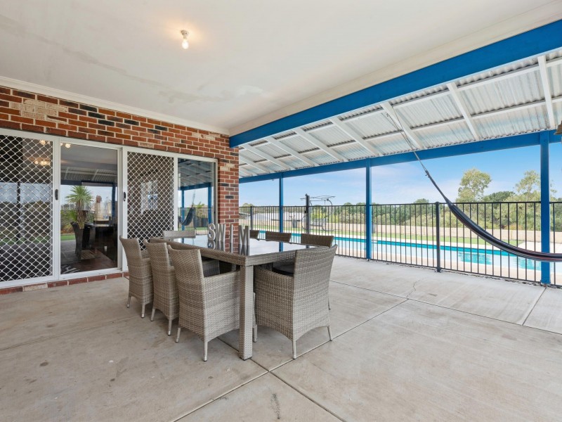 20 Pine Crest Way, Gnangara WA 6077