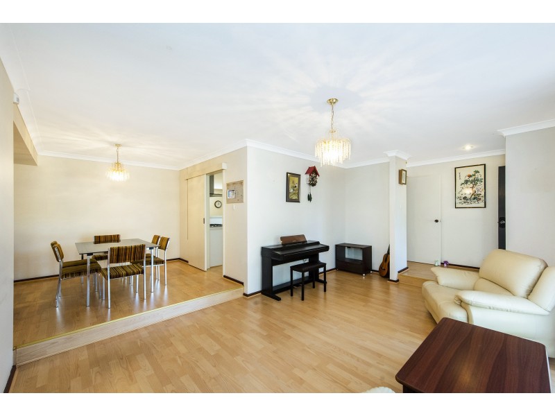 22 Gledhill Way, Leeming WA 6149