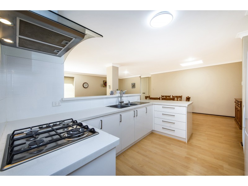 22 Gledhill Way, Leeming WA 6149