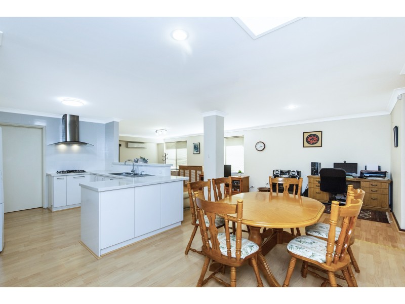 22 Gledhill Way, Leeming WA 6149
