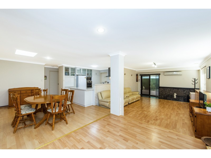 22 Gledhill Way, Leeming WA 6149
