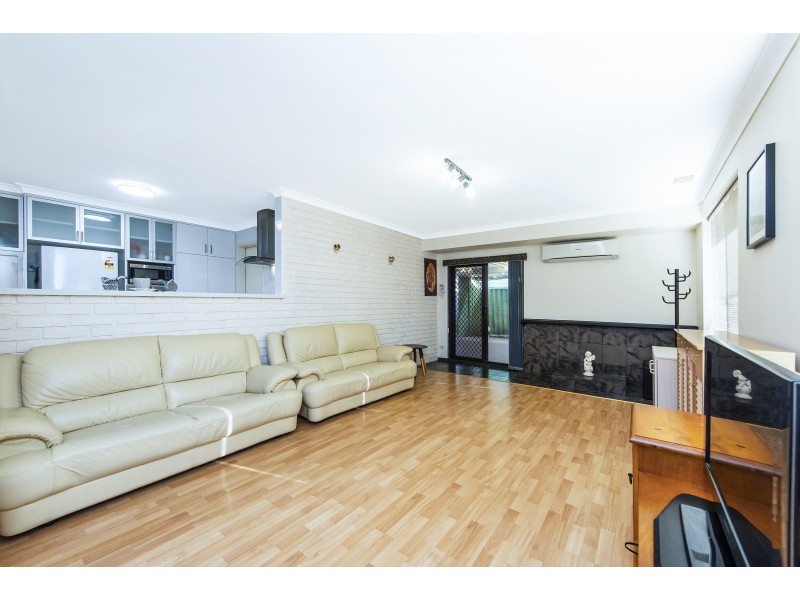 22 Gledhill Way, Leeming WA 6149