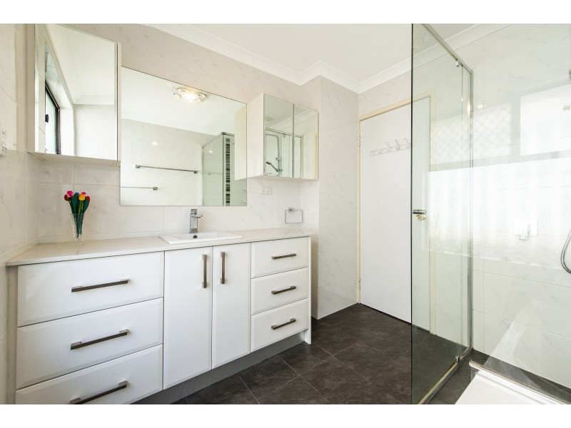 22 Gledhill Way, Leeming WA 6149