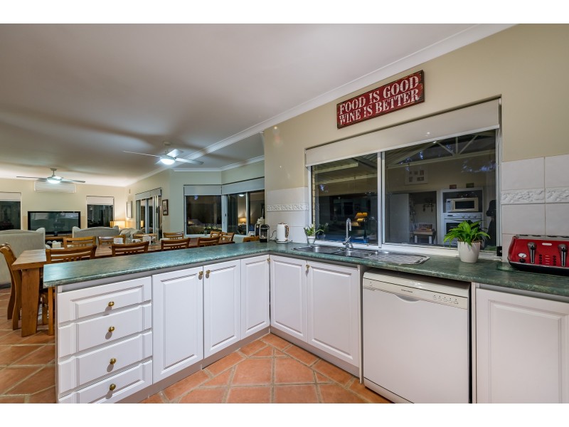 20 Tyneside Grove, Currambine WA 6028