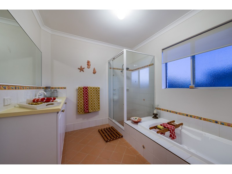 20 Tyneside Grove, Currambine WA 6028