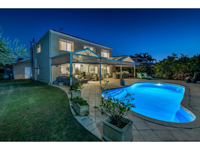 20 Tyneside Grove, Currambine WA 6028