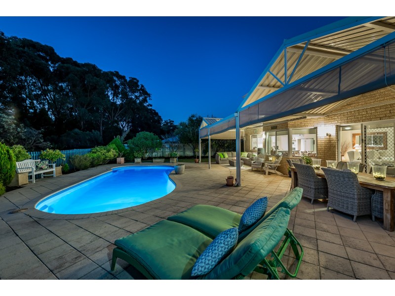 20 Tyneside Grove, Currambine WA 6028