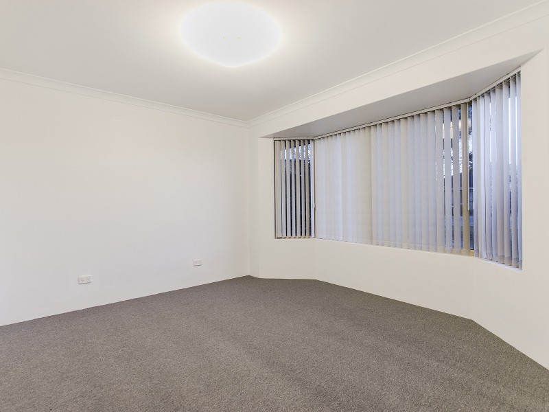55 Endeavour Drive, Port Kennedy WA 6172