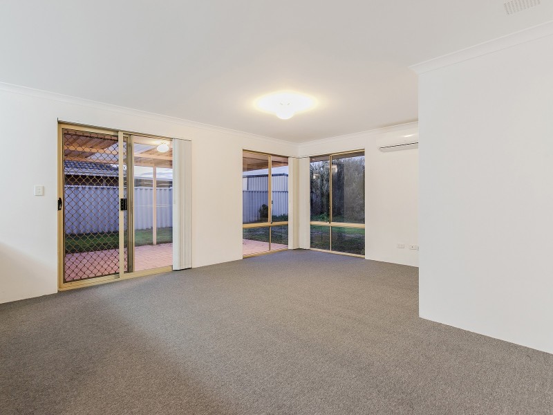 55 Endeavour Drive, Port Kennedy WA 6172