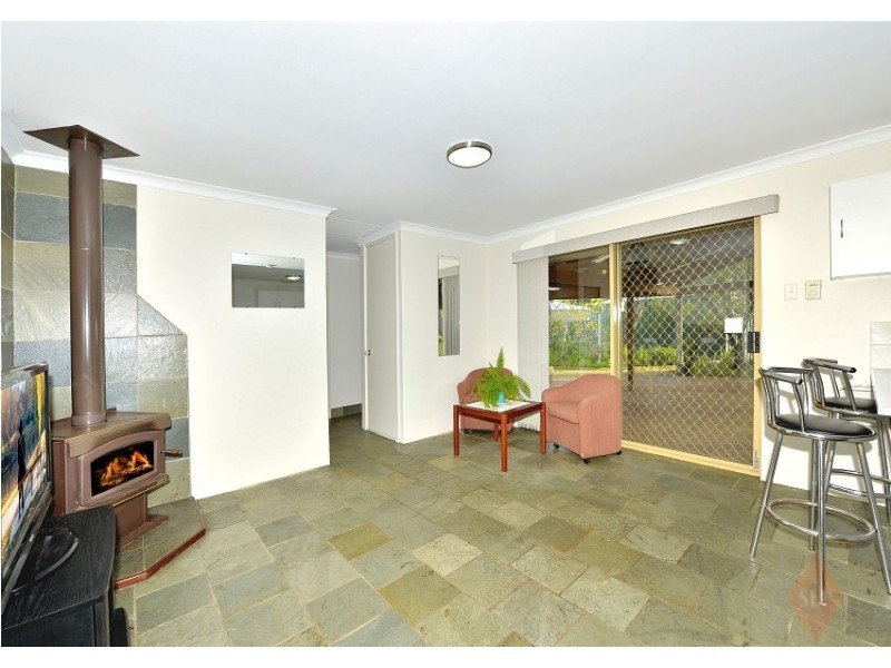 1 Valentino Close, Greenfields WA 6210