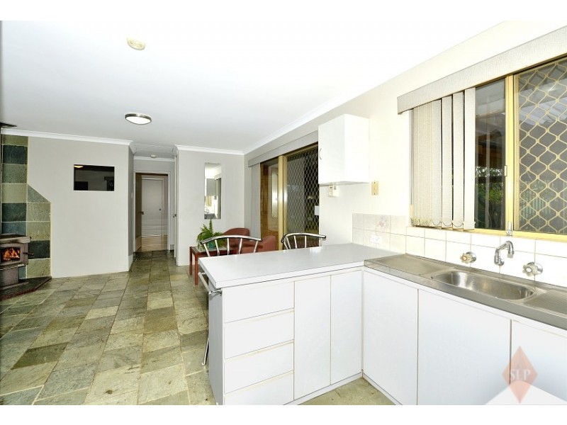 1 Valentino Close, Greenfields WA 6210