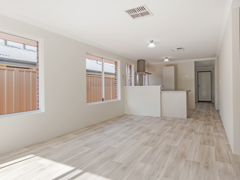 19 Antrim Way, Bertram WA 6167