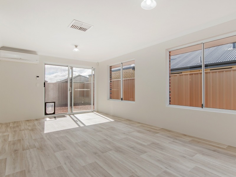19 Antrim Way, Bertram WA 6167