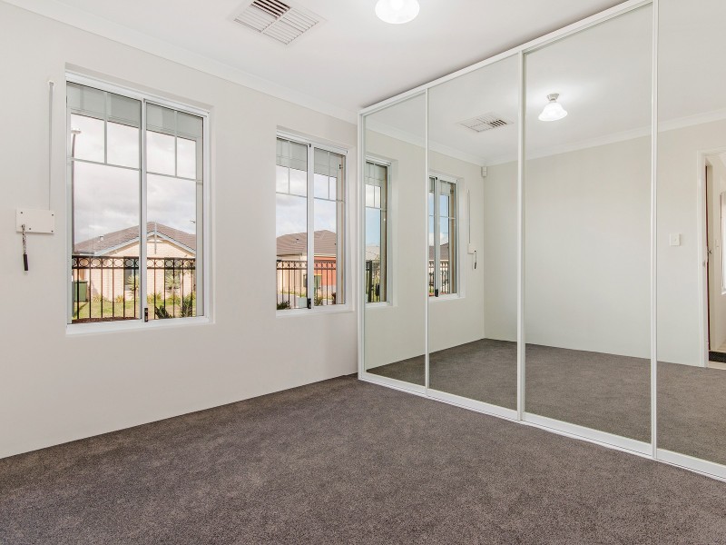 19 Antrim Way, Bertram WA 6167
