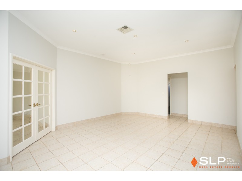 472 Rockingham Road, Munster WA 6166