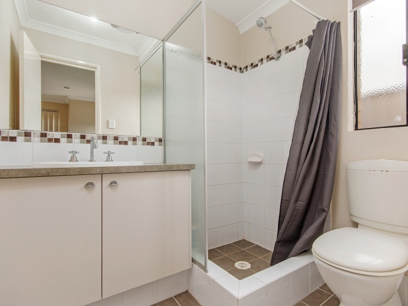 15 Oliver Vista, Bertram WA 6167