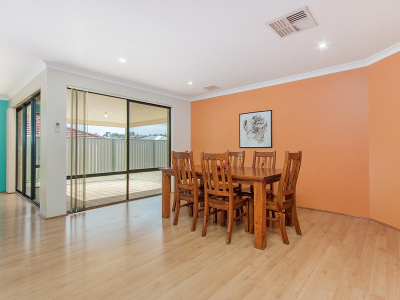 15 Oliver Vista, Bertram WA 6167