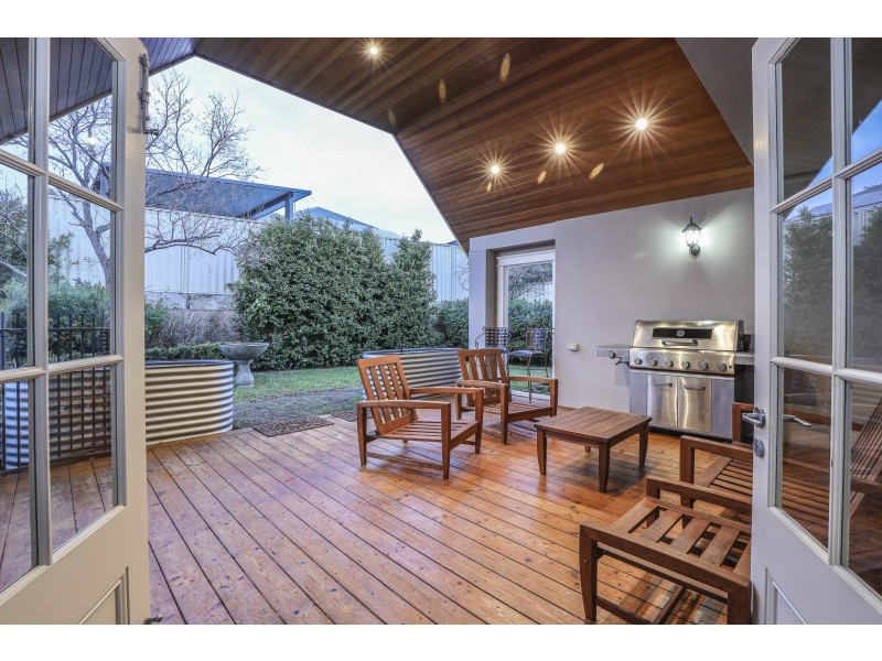 7 Graymont Close, Darch WA 6065