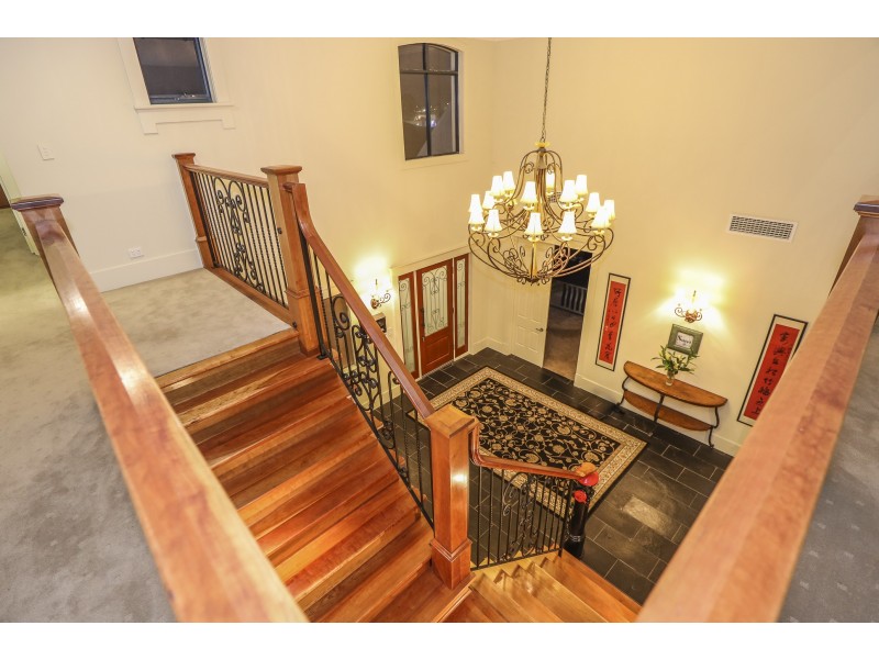 7 Graymont Close, Darch WA 6065