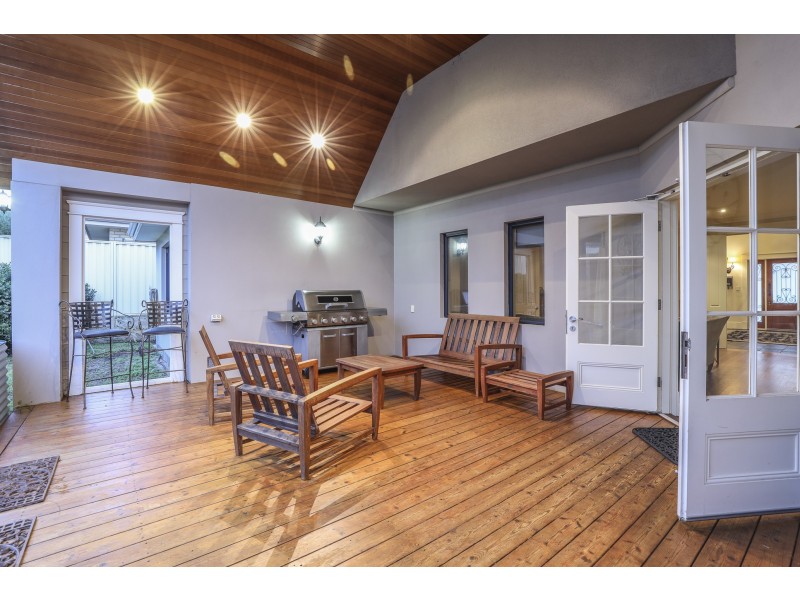 7 Graymont Close, Darch WA 6065